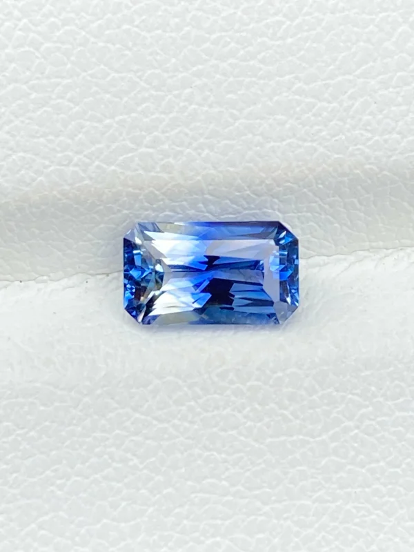 bicolor sapphire