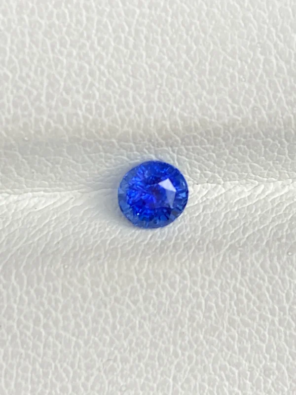 blue sapphire 0.60ct