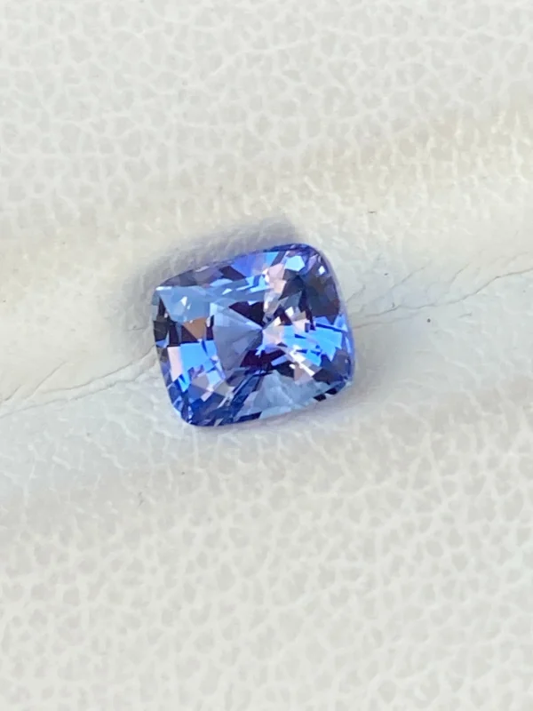 blue sapphire 1.08ct