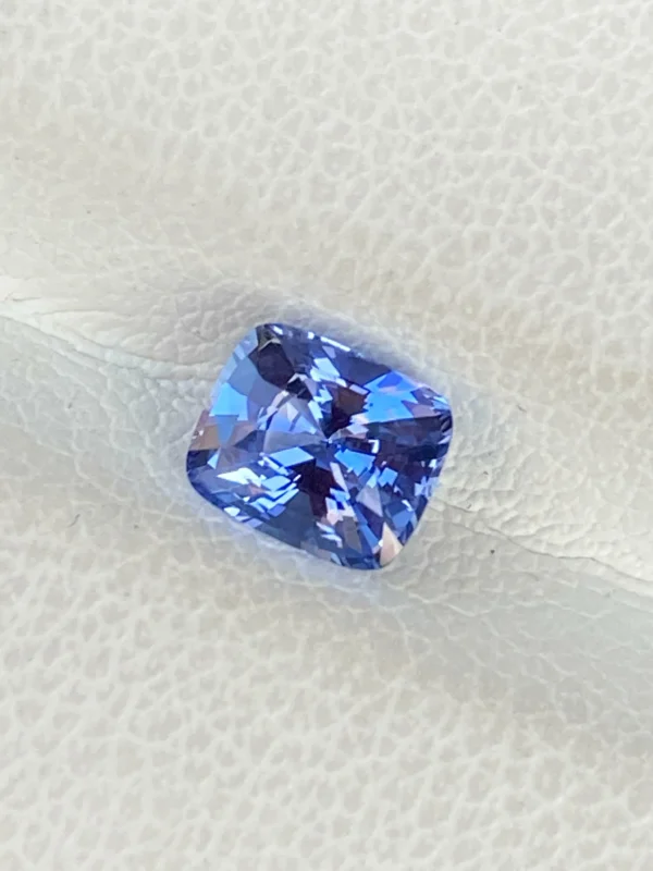blue sapphire 1.08ct