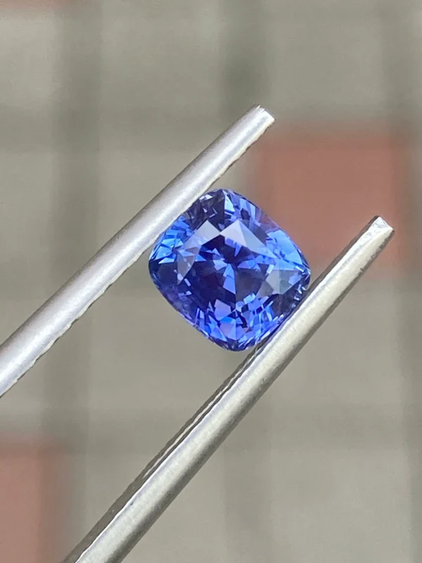 blue sapphire 1.15ct