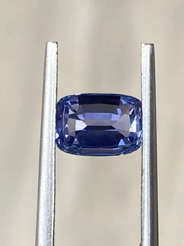 blue sapphire 1.60ct