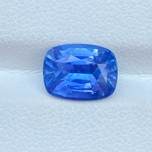 natural blue sapphire 4.11ct