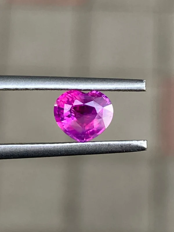 pink sapphire 0.70ct