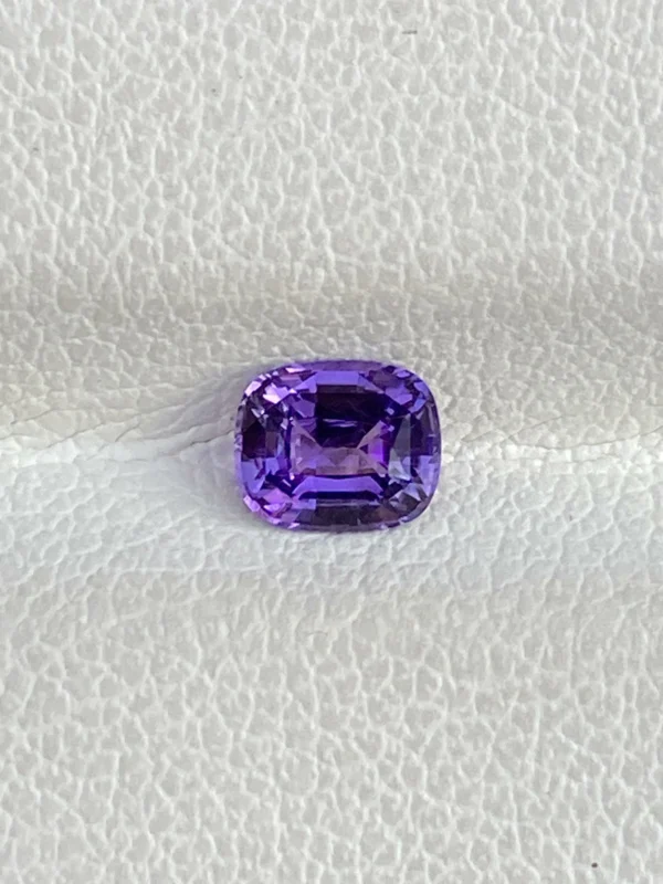 purple sapphire 0.60ct