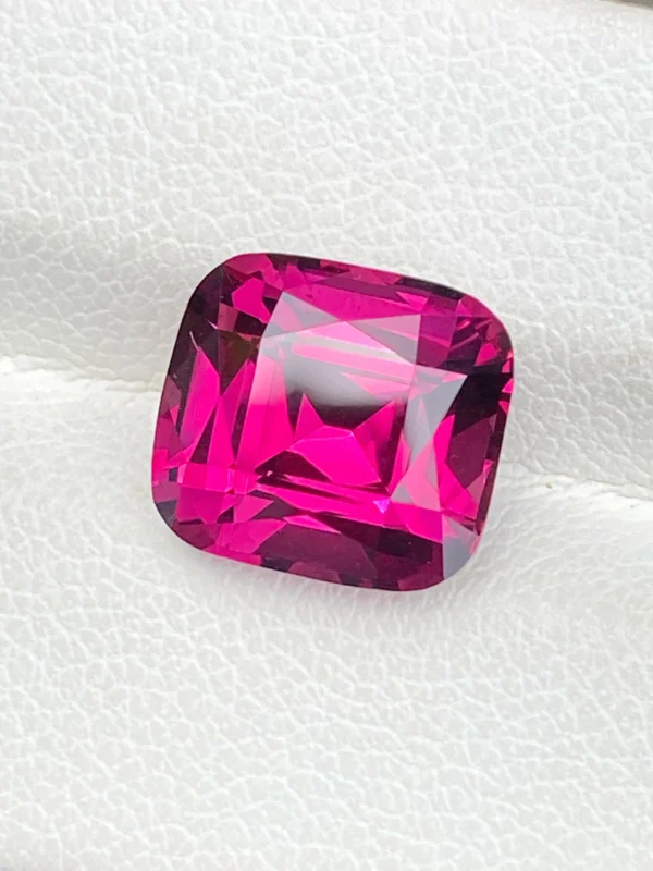 rhodolite garnet 7.10ct