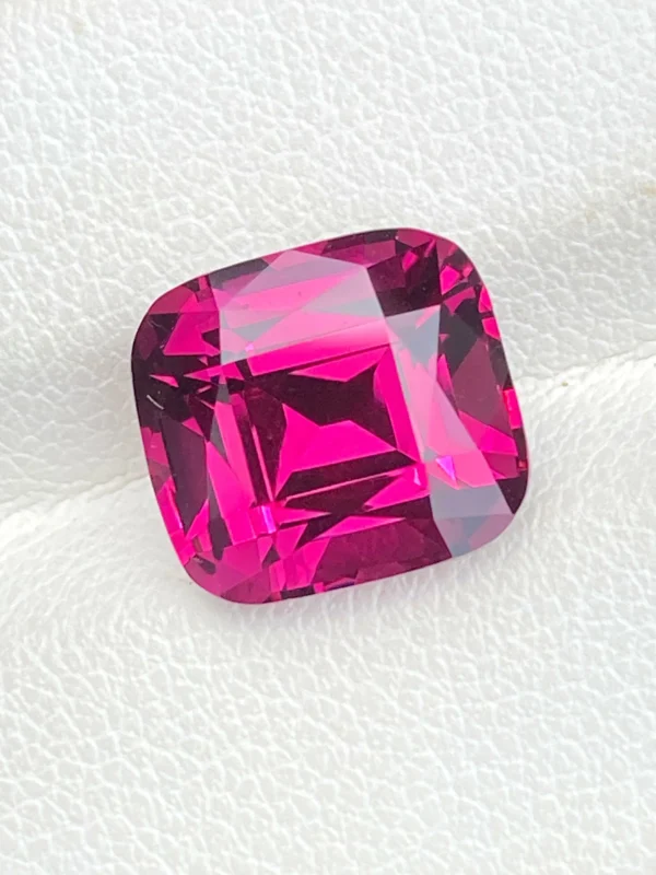 rhodolite garnet 7.10ct