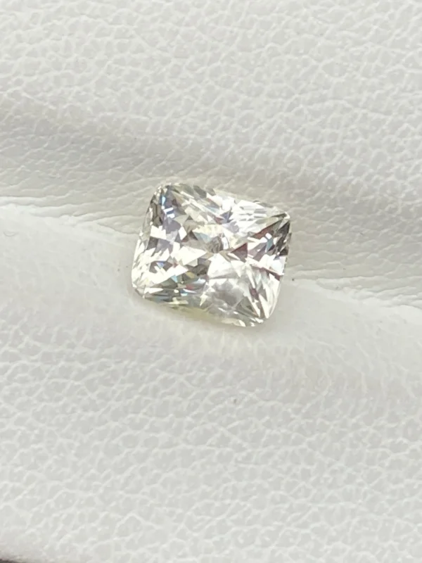 white sapphire 1.78ct