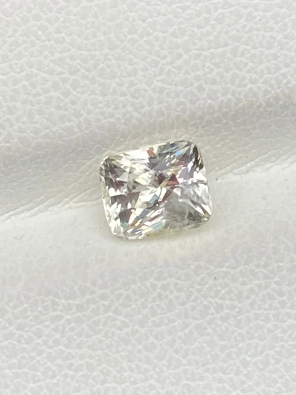 white sapphire 1.78ct