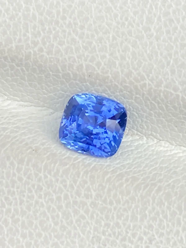 blue sapphire 1.06ct