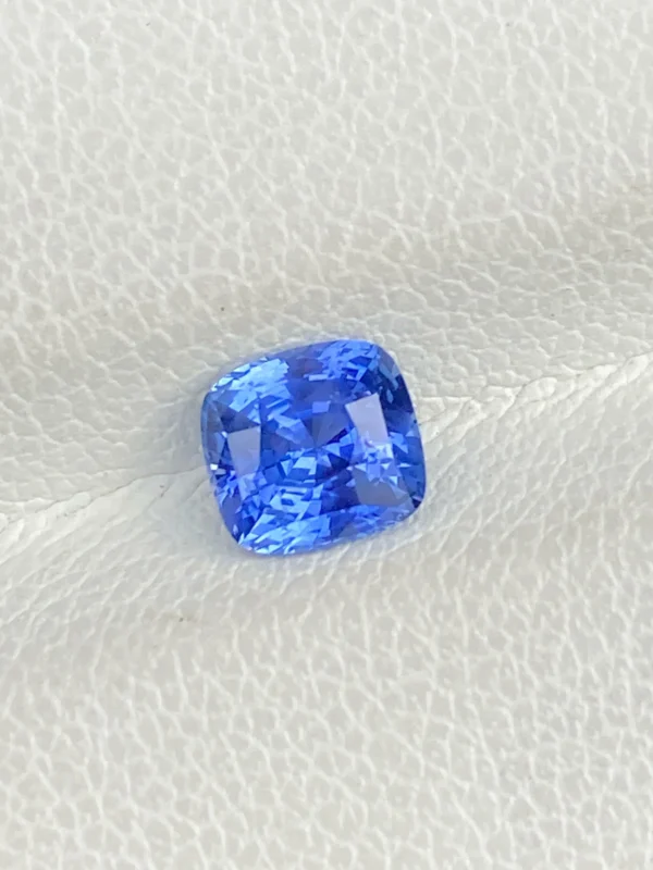 blue sapphire 1.06ct