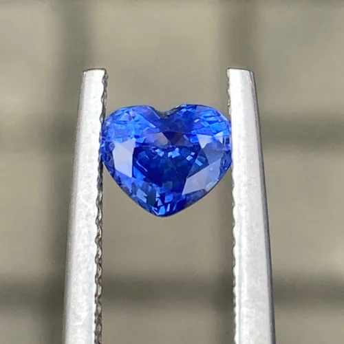 1.05ct heated blue sapphire