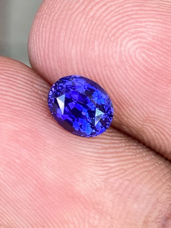 1.07ct color change sapphire
