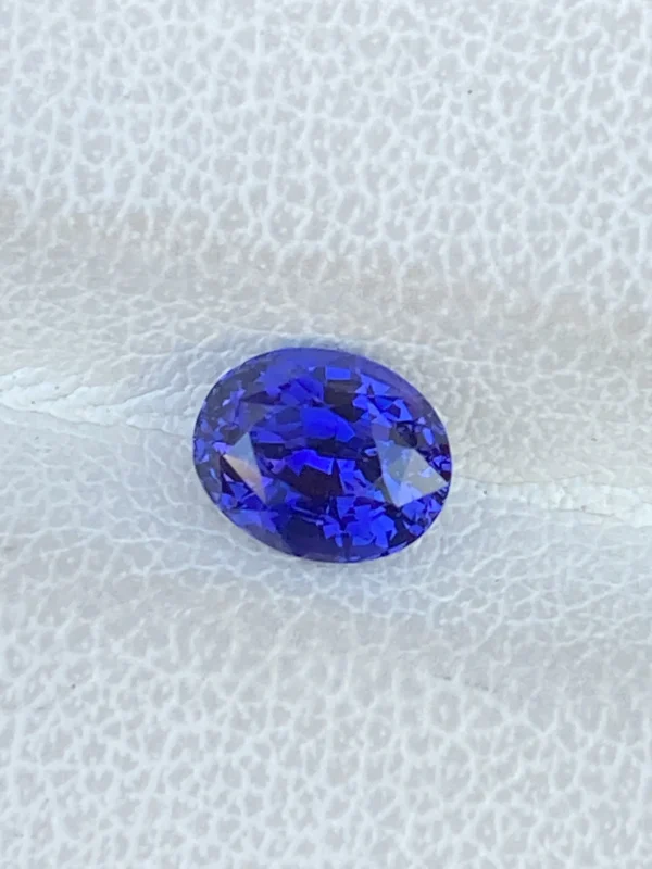 1.07ct color change sapphire