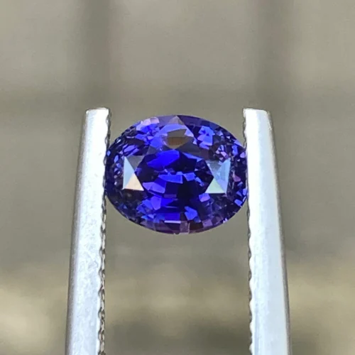 1.07ct color change sapphire