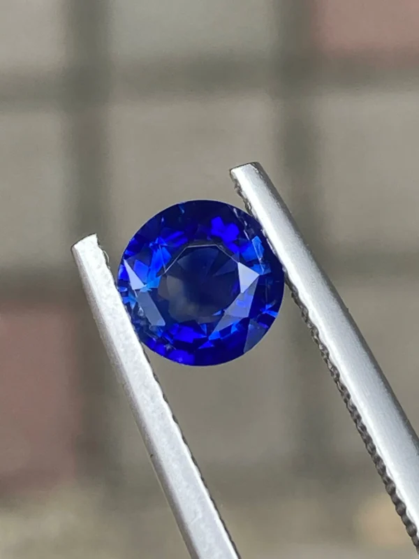 1.07ct heated blue sapphire