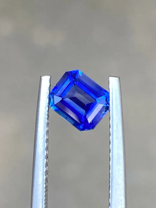 1.08ct ceylon blue sapphire