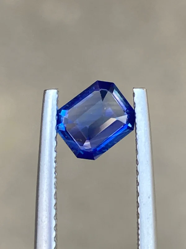 1.08ct ceylon blue sapphire