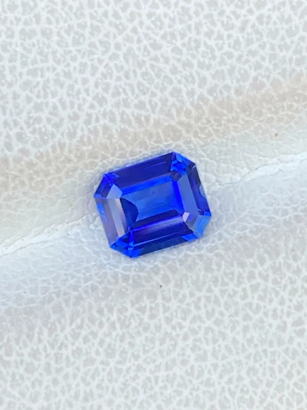 1.08ct ceylon blue sapphire