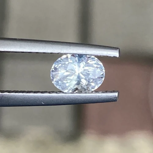 1.27ct white sapphire (1) 1.27ct natural white sapphire