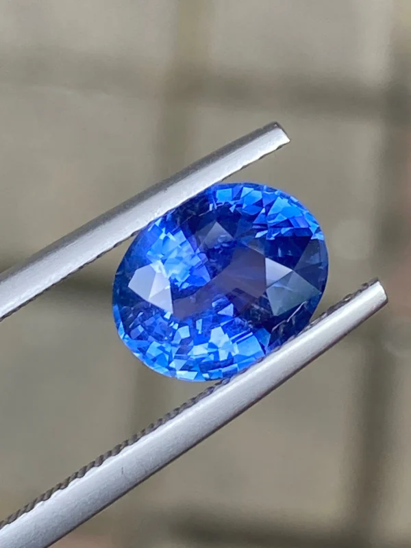 3.10ct natural blue sapphire