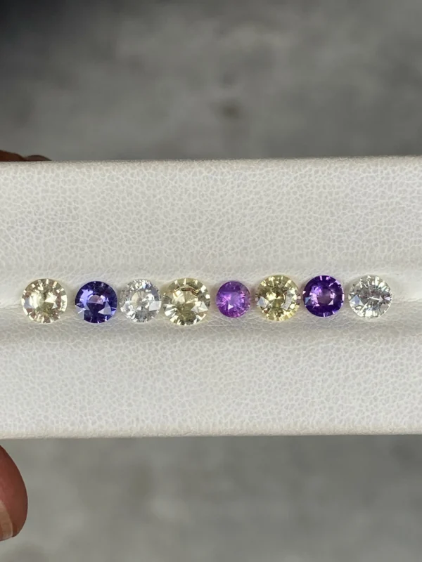 4.04ct sapphire lot mix