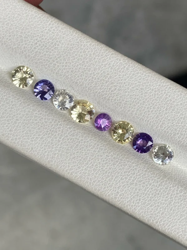 4.04ct sapphire lot mix