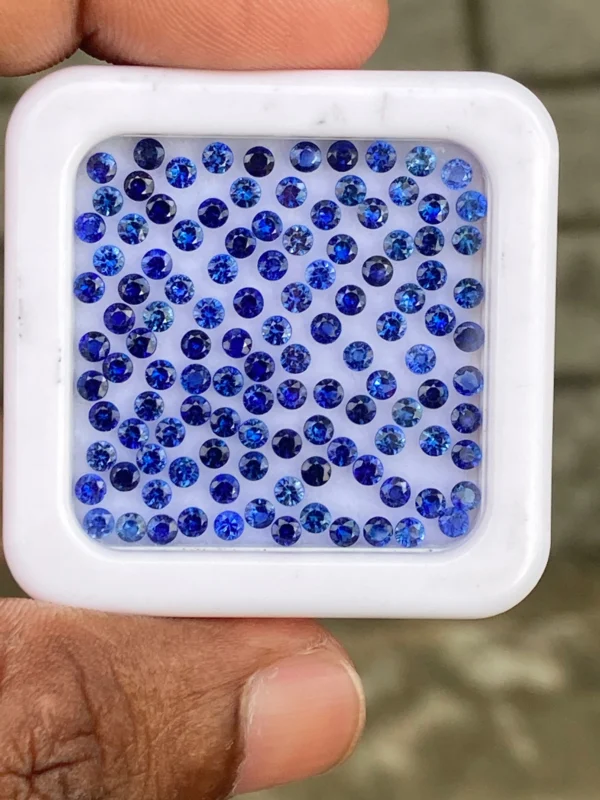 6.70ct blue sapphire lot