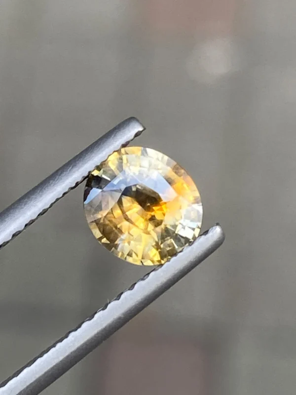 Natural oval bi color sapphire mixed cut