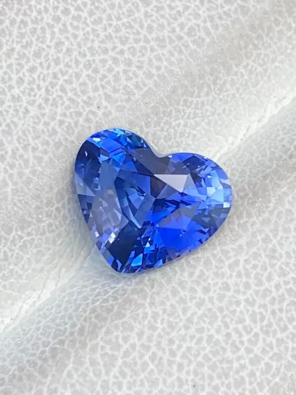 3.02ct natural Ceylon blue sapphire heart on white background